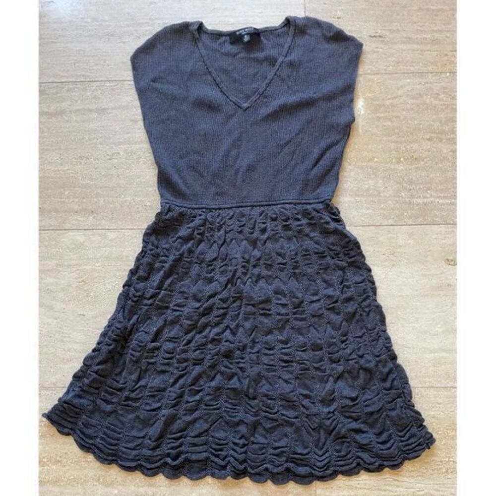 Nine West Gray V-Neck Knit Dress with Textured Skirt Medium